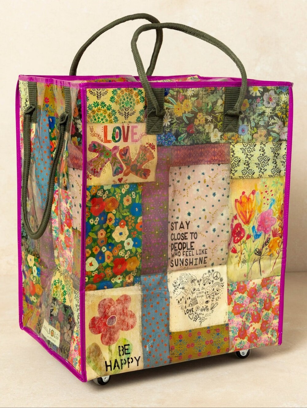 NWT Americana Patchwork XL Rolling Tote Bag - Picture 2 of 4